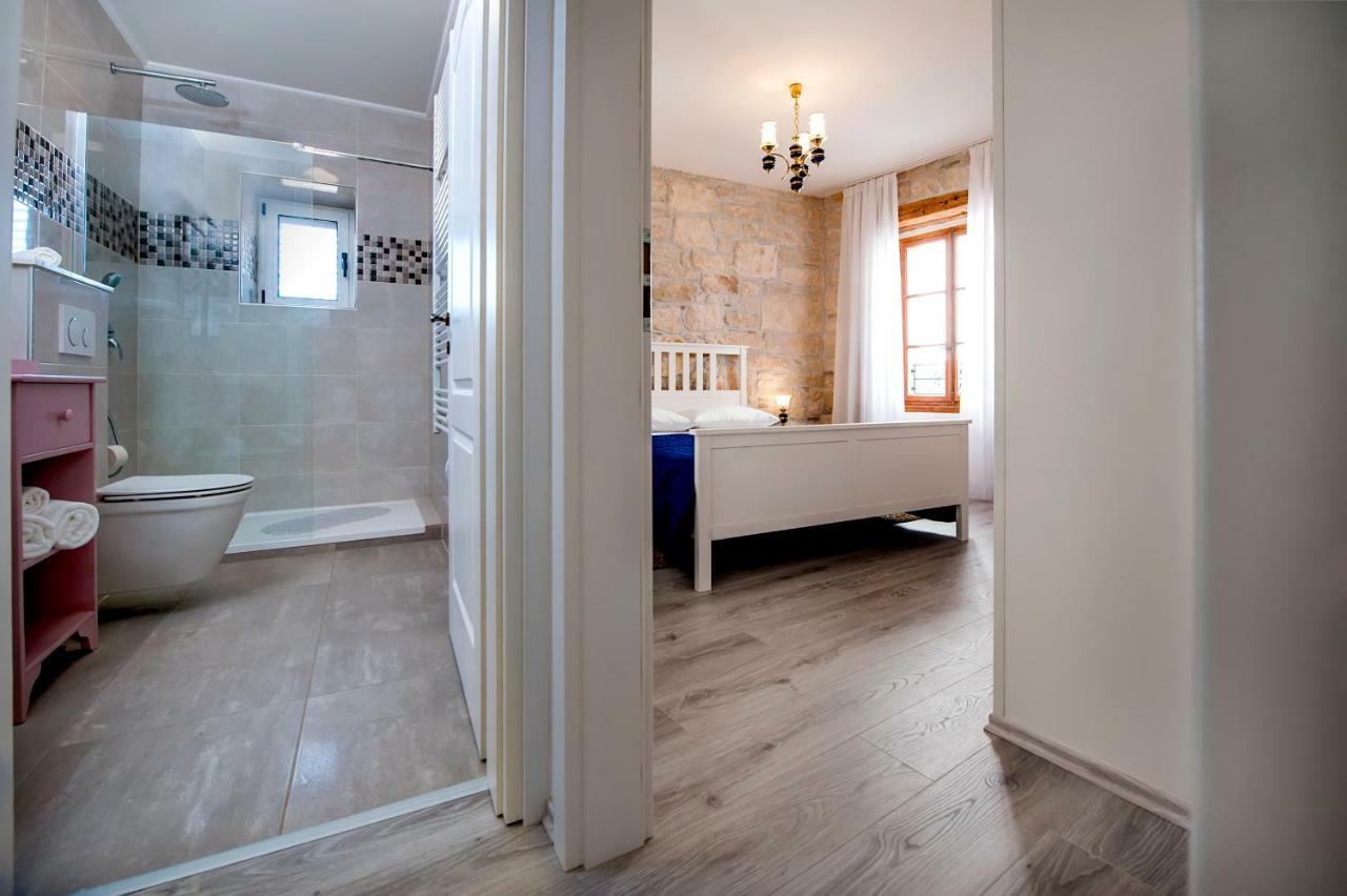 Apartment Babbo Ровин Екстериор снимка